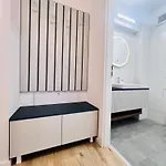 Blue Spot - Chic Pipera Getaway With Balcony * בוקרשט
