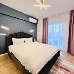 דירה Blue Spot - Chic Pipera Getaway With Balcony בוקרשט