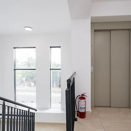 Blue Spot - Chic Pipera Getaway With Balcony *